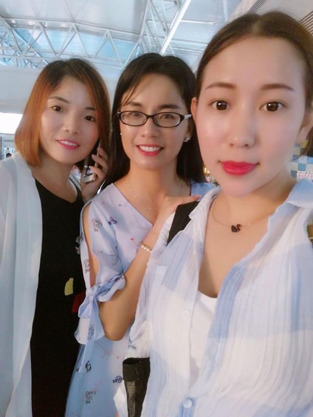 三亚，每天都是不一样的风景，展现我们性感的身子