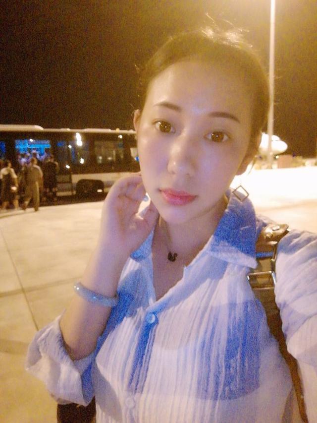 三亚，每天都是不一样的风景，展现我们性感的身子