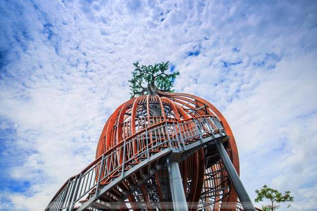 三亚，每天都是不一样的风景，展现我们性感的身子