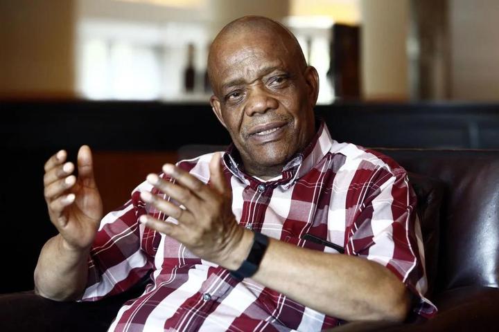 西北省省长、厅长双双染毒，一名厅长不幸死于新冠