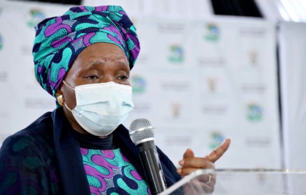 合作管理和传统事务部长介绍有关调整过后的三级规定