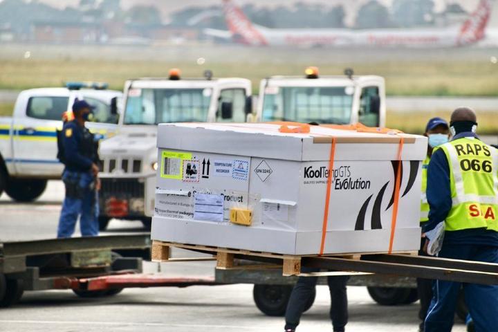 WATCH | Covid-19: Second batch of Johnson & Johnson vaccine arrives on SAA  flight from Belgium | News24