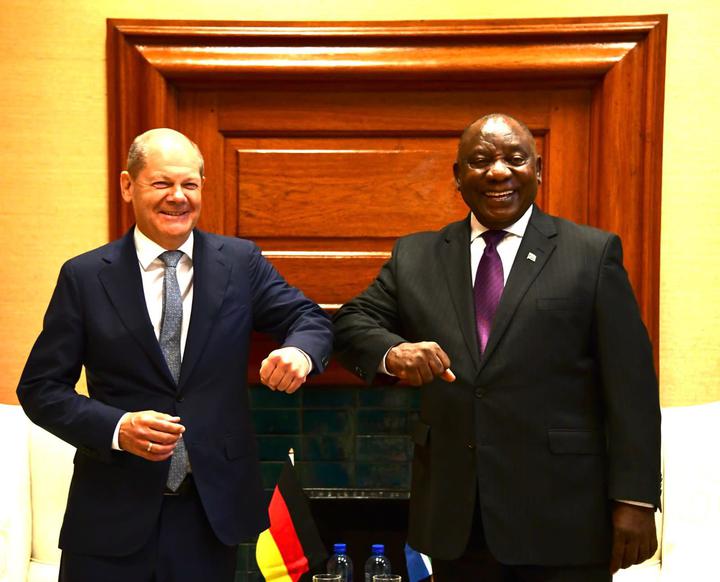 拉马福萨总统在联合大厦接待德国总理奥拉夫·舒尔茨